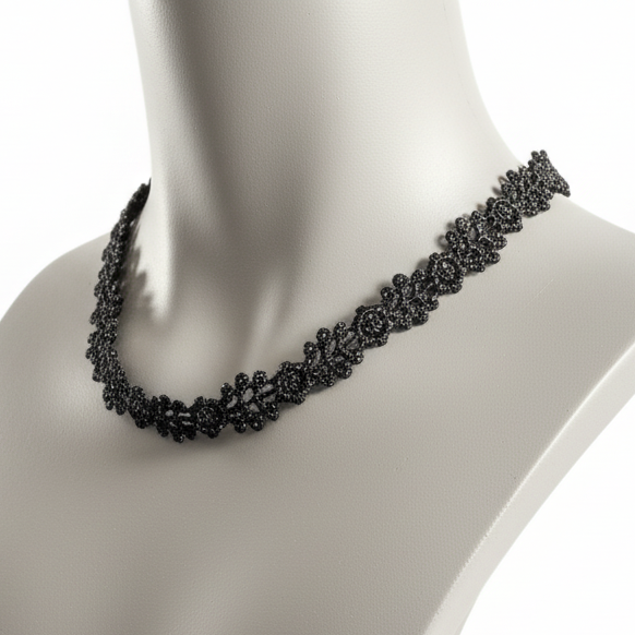 Collier pour femme en cuir avec fleurs