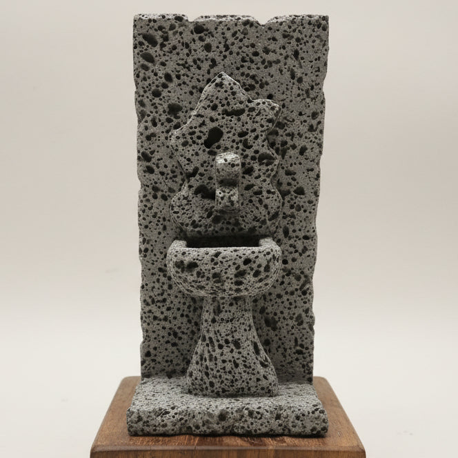 Mini Fonte Artesanal em Pedra Vulcânica – Santa Maria Açores