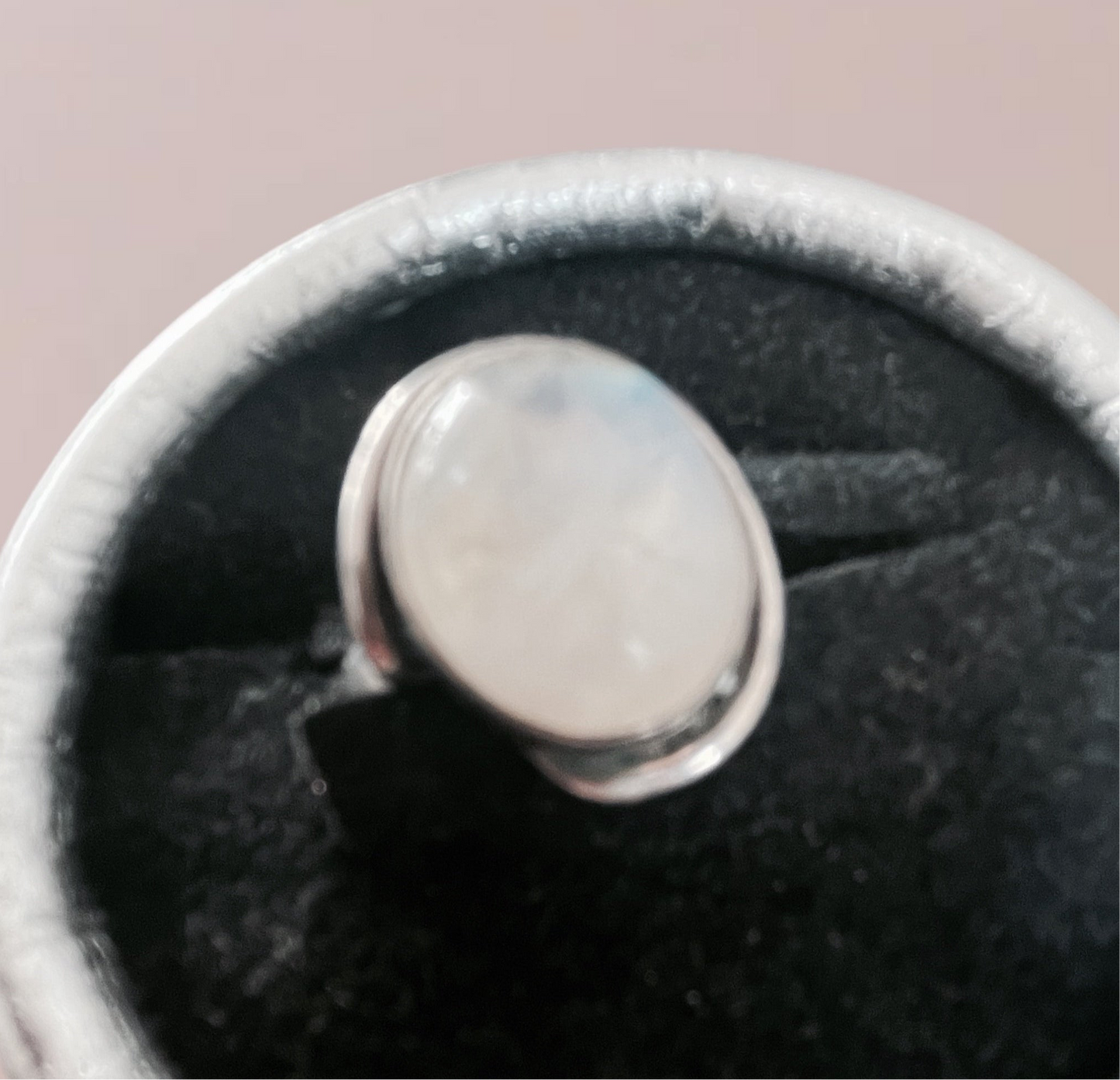 Anel de Prata com Pedra Natural Lua T:6,25