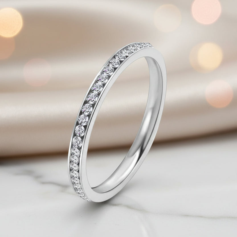 Bague pour femme en acier inoxydable avec oxyde de zirconium T= 8