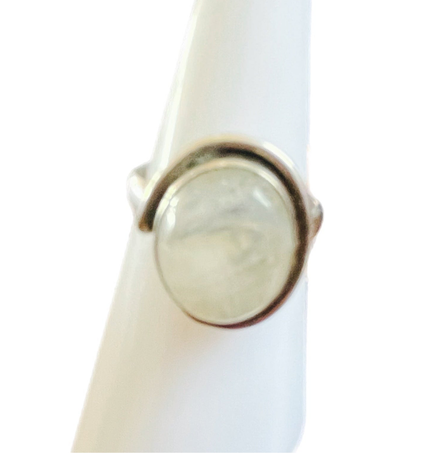 Anel de Prata com Pedra Natural Lua T:6,25