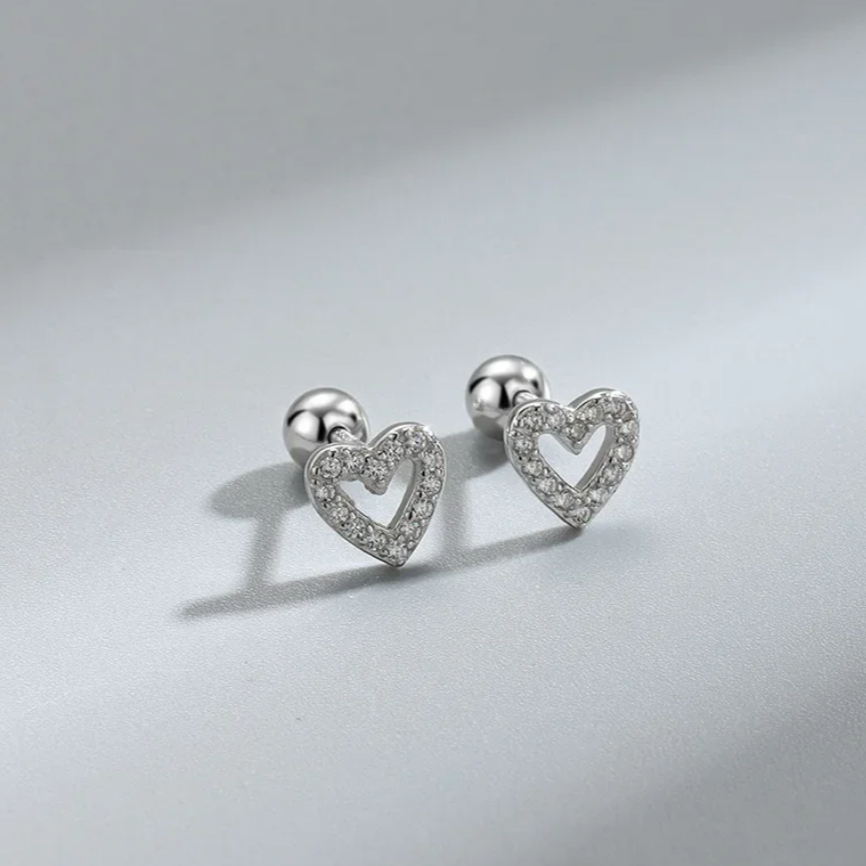 Brincos Tipo Piercing em Aço Inoxidável, Coração com Zircónias