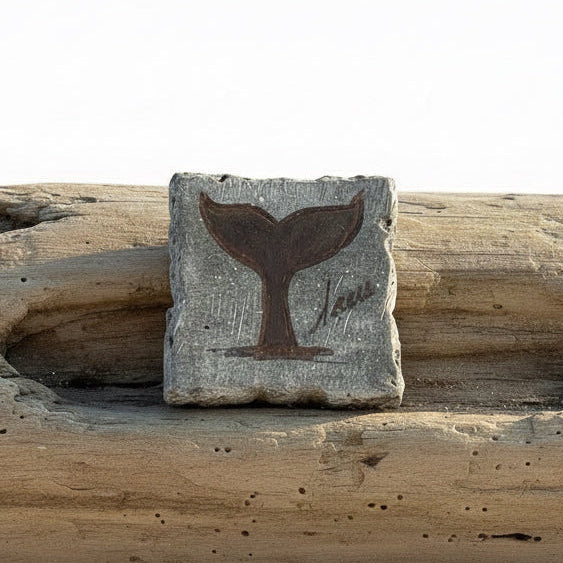 Iman Cauda de Baleia em Pedra Vulcânica Natural – Artesão Francisco