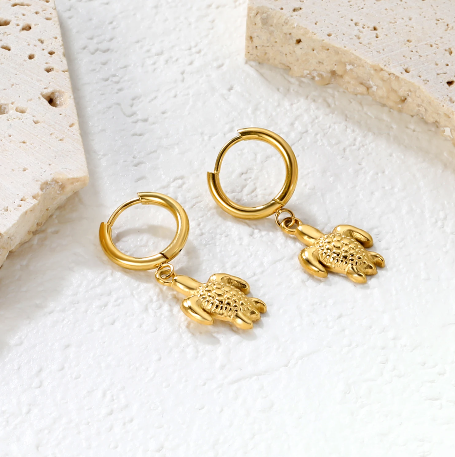 Argolas Sea Turtle Gold – Coleção Mar e Vida