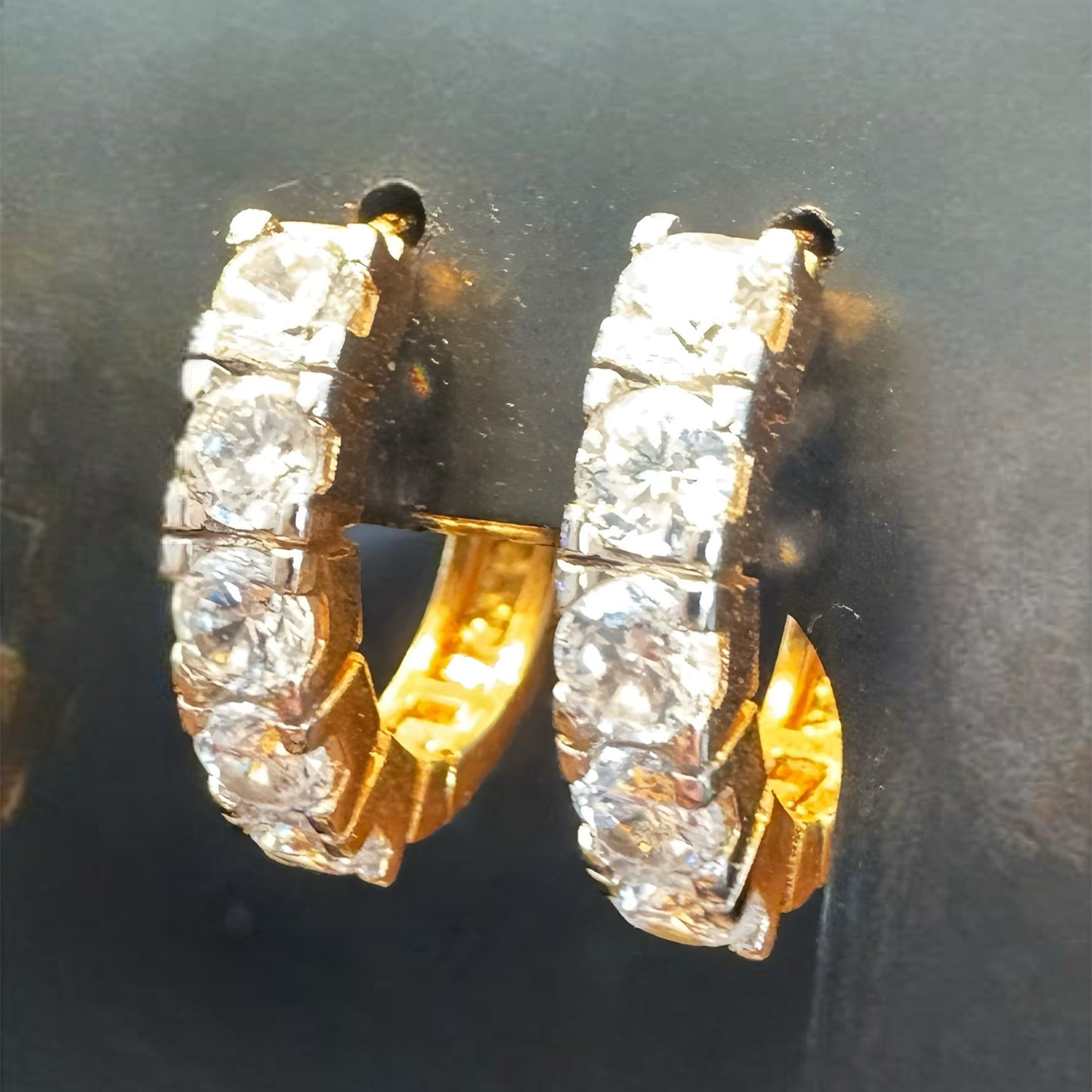 Argolas em Ouro Laminado 18K com Safiras