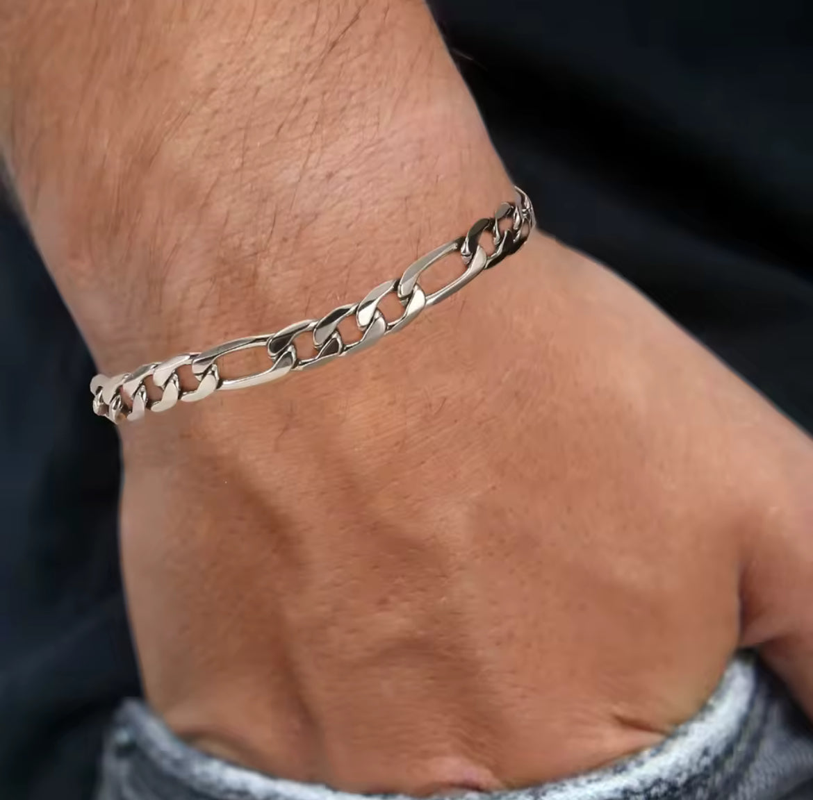 Pulseira Figaro Silver em Aço 20cm – O Ícone do Estilo Masculino