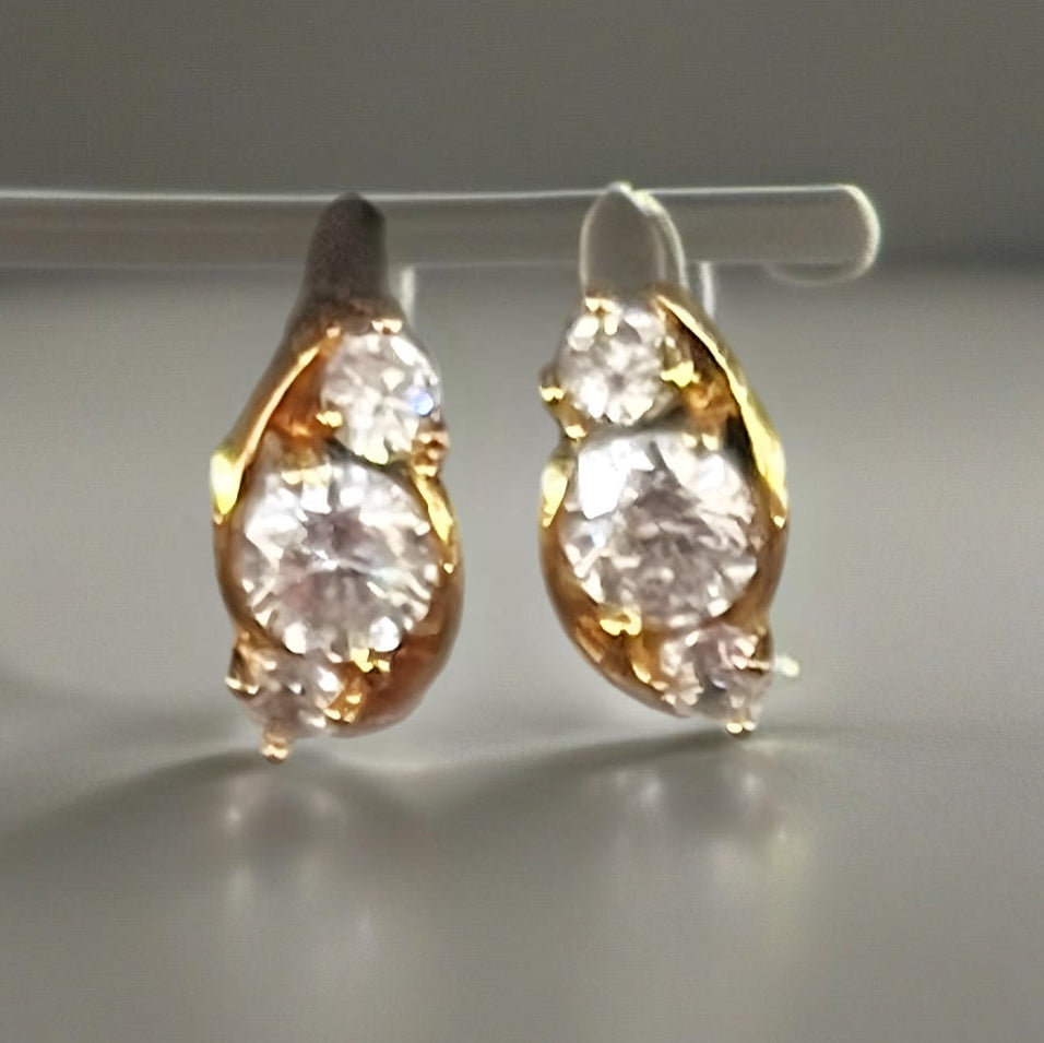 Argolas Pequenas em Ouro Laminado 14K Zircões