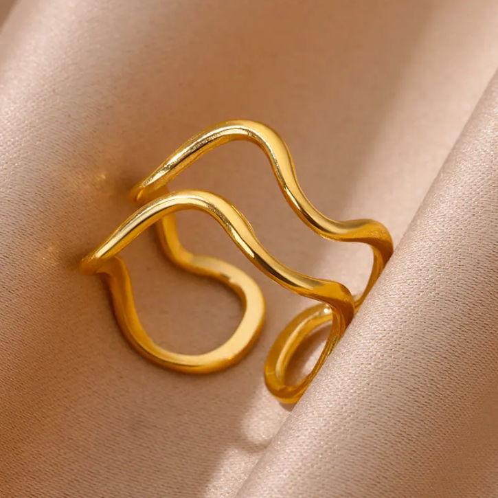 Anel Ondulado "Organic Wave" – Design Minimalista em Aço Inoxidável