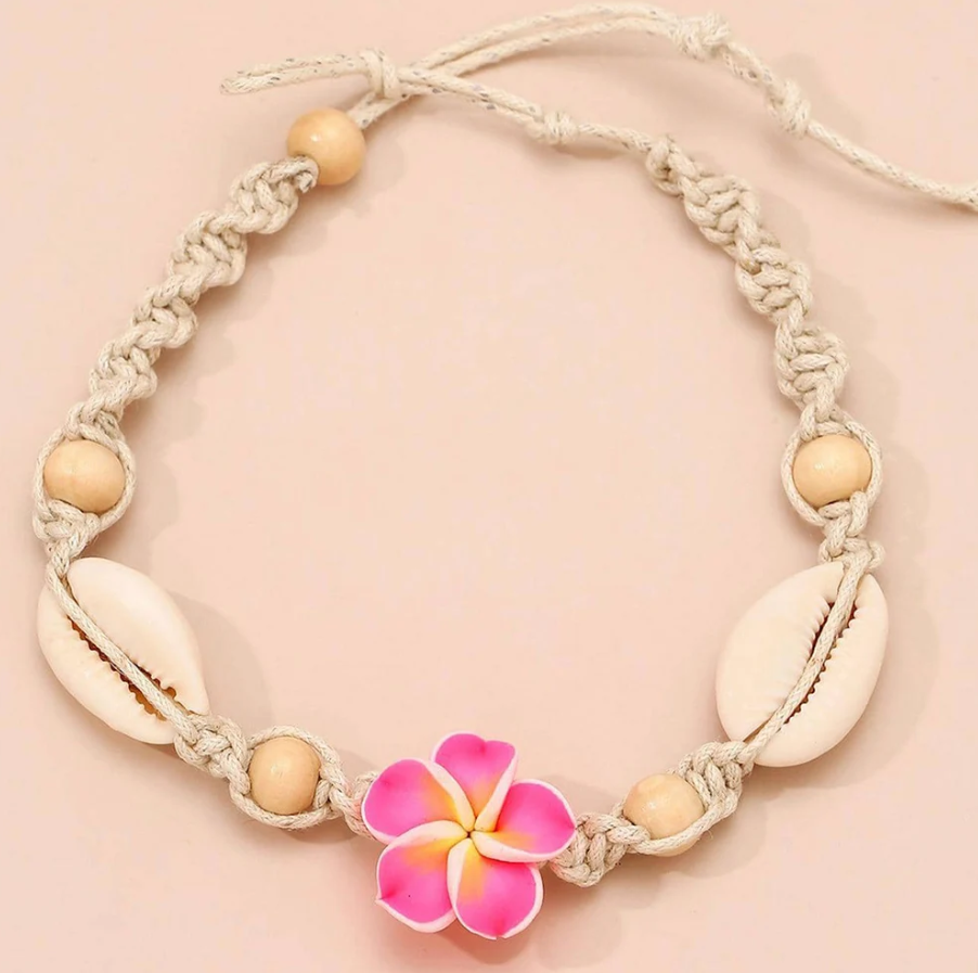 Pulseira de Tornozelo em Tecelagem Artesanal, Flor e Conchas