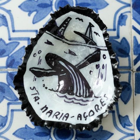 Íman de Lapa Média Pintado à Mão - Baleia-de-Bossas por Carlos Pereira