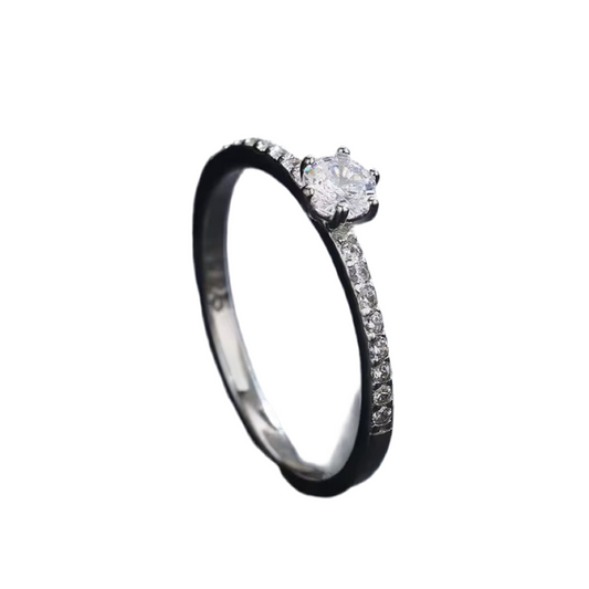 Anel de Senhora em Prata com Zircão