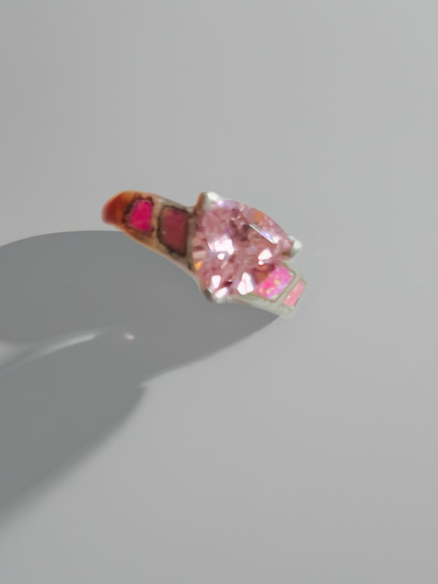Anel de Senhora em Fantasia com Diamante Sintético