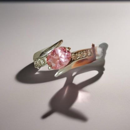 Anel de Senhora em Fanatasia, Cruzado com Zircónias e Diamante Sintético