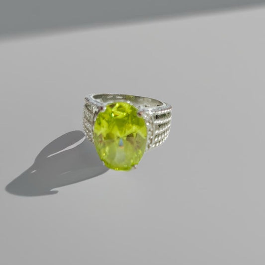 Anel de Senhora em Fantasia com Zircónia Cúbica Verde T=10
