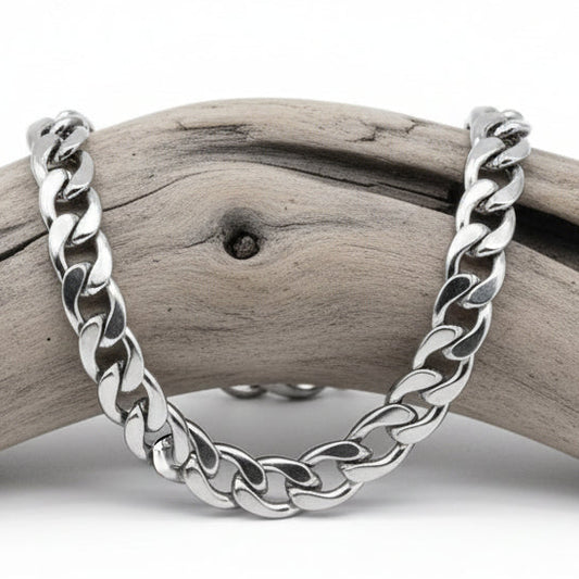 Pulseira Cuban Link 8mm – A Força do Estilo Intemporal