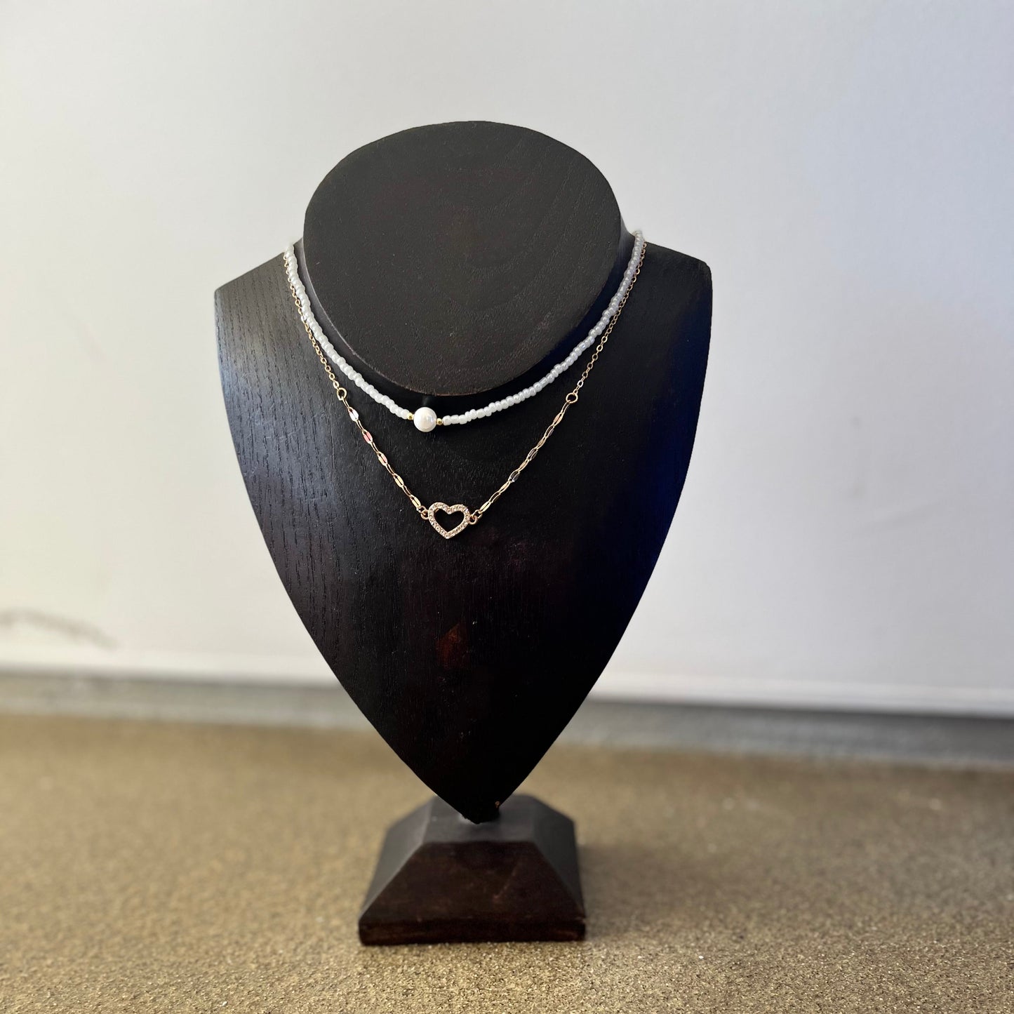 Conjunto de Senhora, 2 Colares Pérolas e Coração