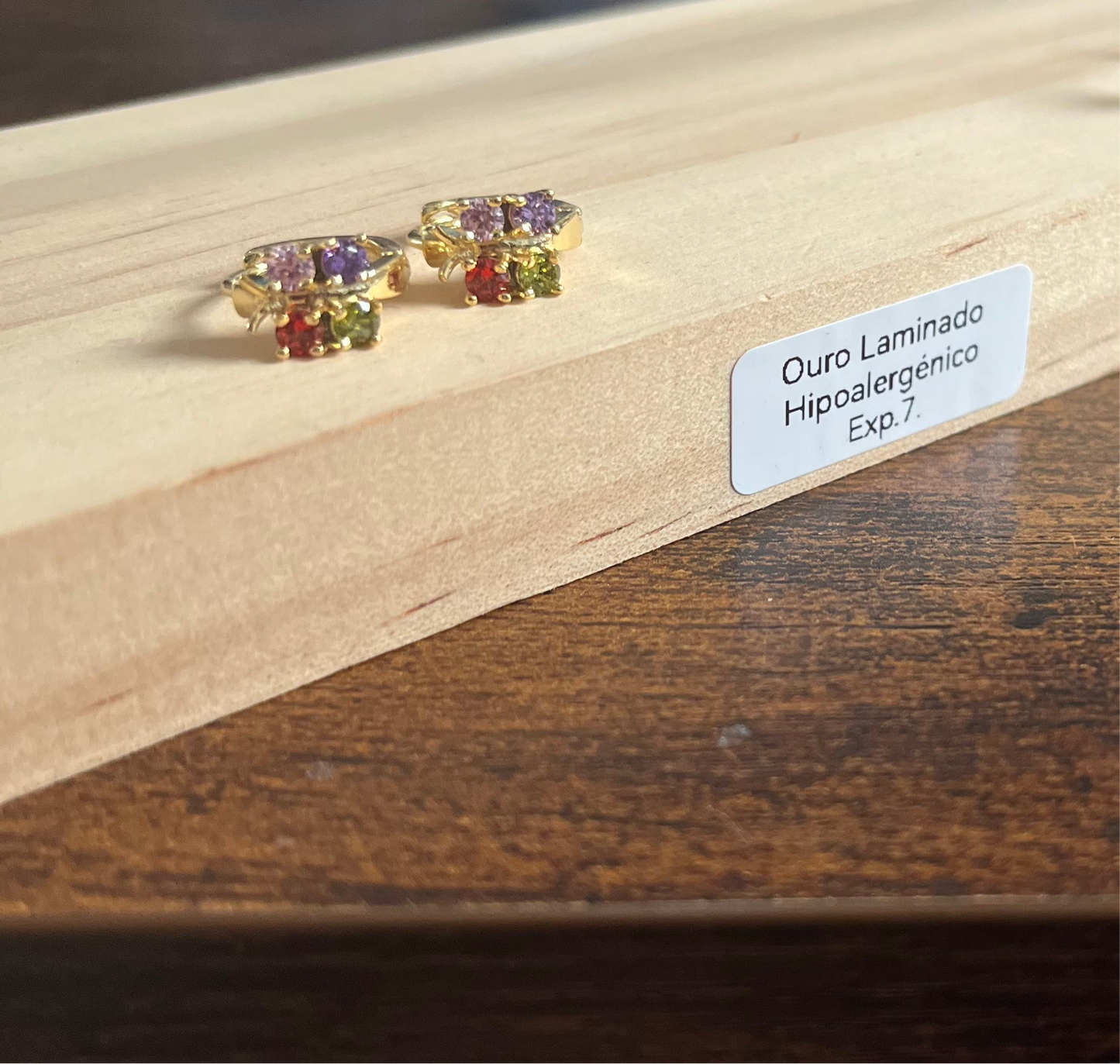 Argolas de Senhora Borboleta em Ouro Laminado 10K com Zircões