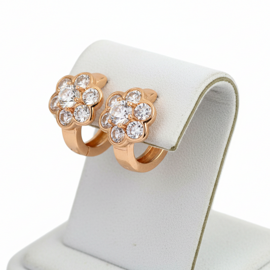 Petites Créoles en Or Laminé 10K avec Zircons.