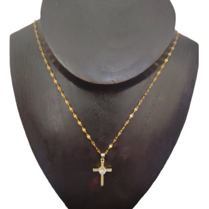 Colar de Senhora em Aço Inoxidável Polido com Pendente Cruz Zicórnias