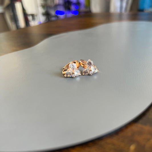 Argolas Pequenas em Ouro Laminado 10K com Zircões