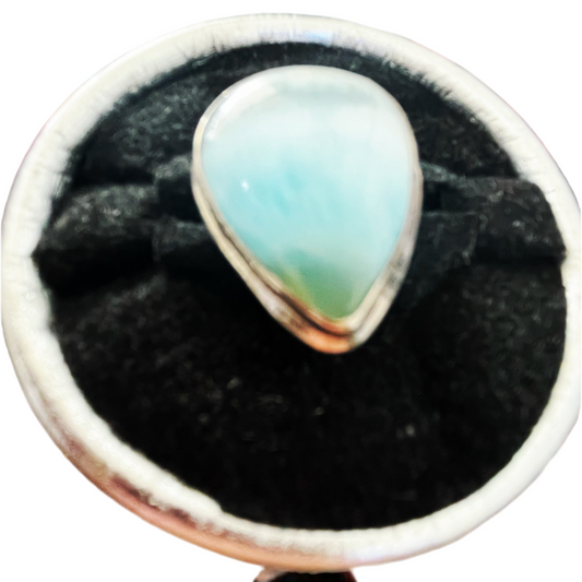 Anel de Senhora em Prata com Pedra Natural Larimar