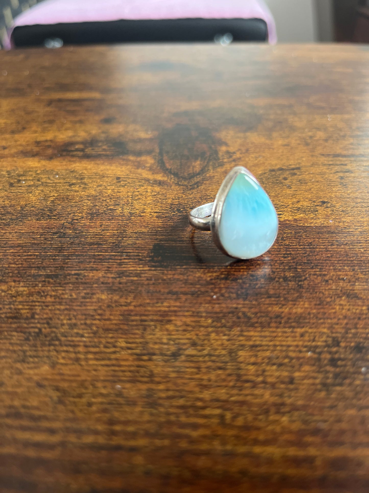 Anel de Senhora em Prata com Pedra Natural Larimar