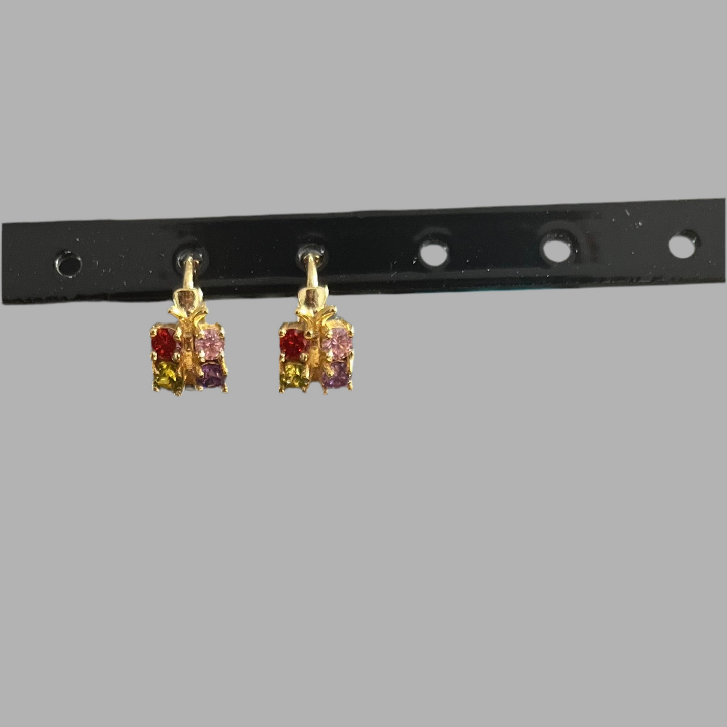 Argolas de Senhora Borboleta em Ouro Laminado 10K com Zircões