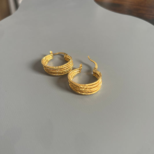 Argolas de Senhora em Ouro Laminado