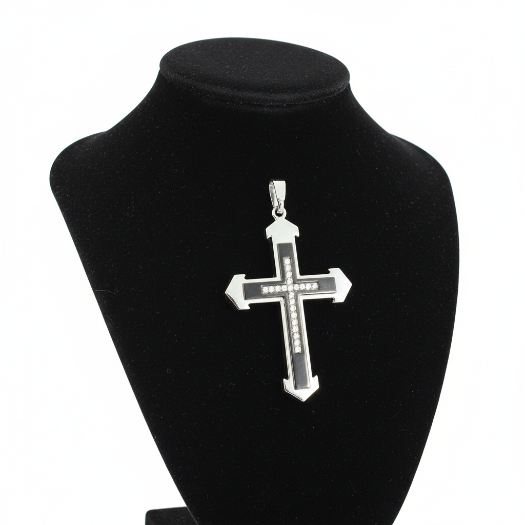 Pendentif croix pour homme en acier inoxydable avec zircons