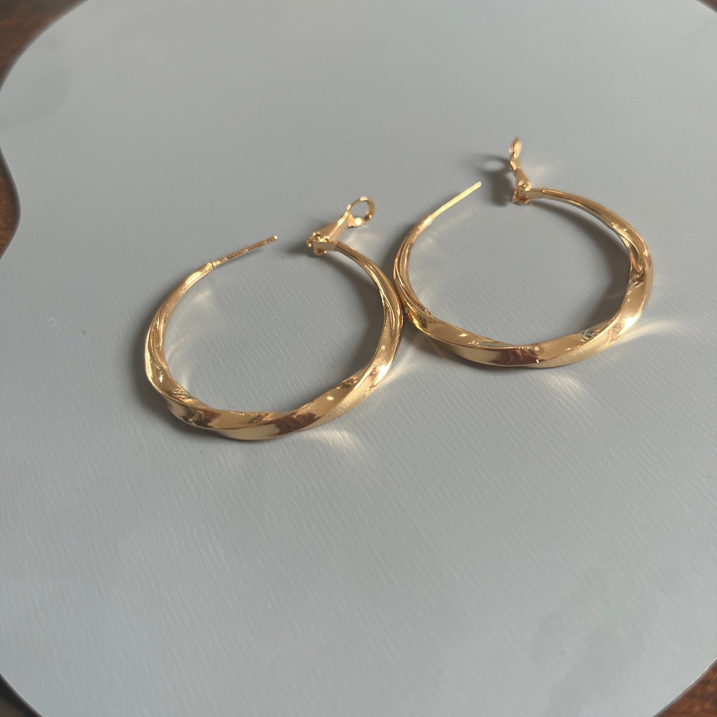 Argolas de Senhora em Ouro Laminado, Mobius
