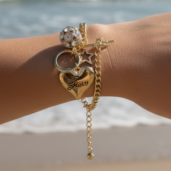 Pulseira Guess Charm Edition – Brilho e Leveza em Cada Detalhe
