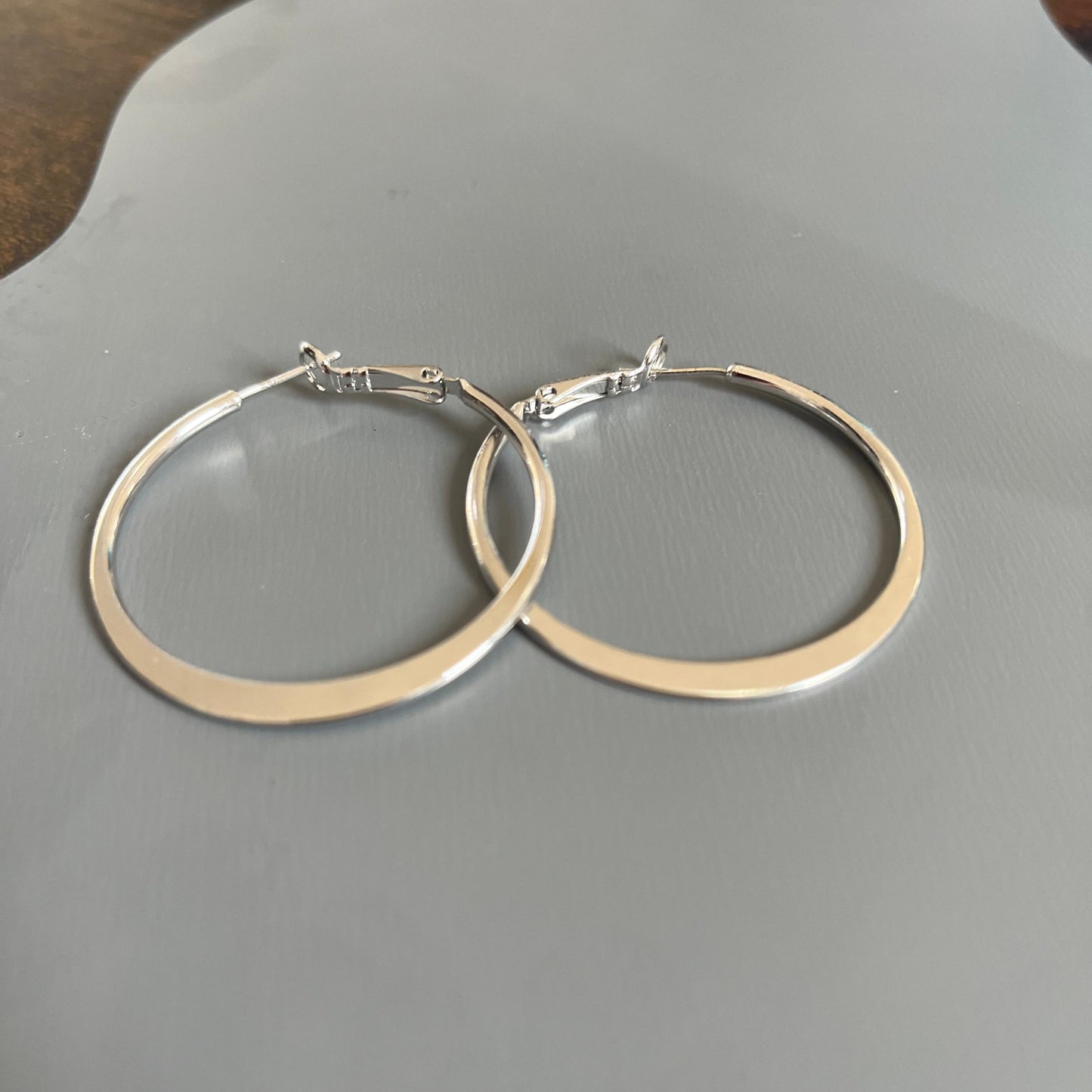 Argolas Folheado Ouro Branco Finas