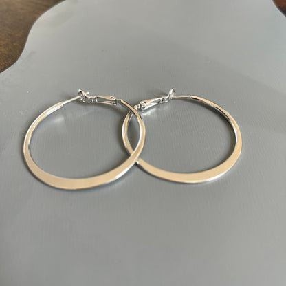 Argolas Folheado Ouro Branco Finas