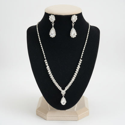 Conjunto de Senhora em Fantasia, Cristais