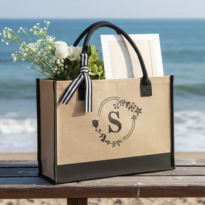 Bolsa Monograma "S": A Sua Identidade com o Charme da Riviera