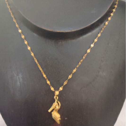 Colar de Senhora Laminado a Ouro 14k com Pendente Sapato