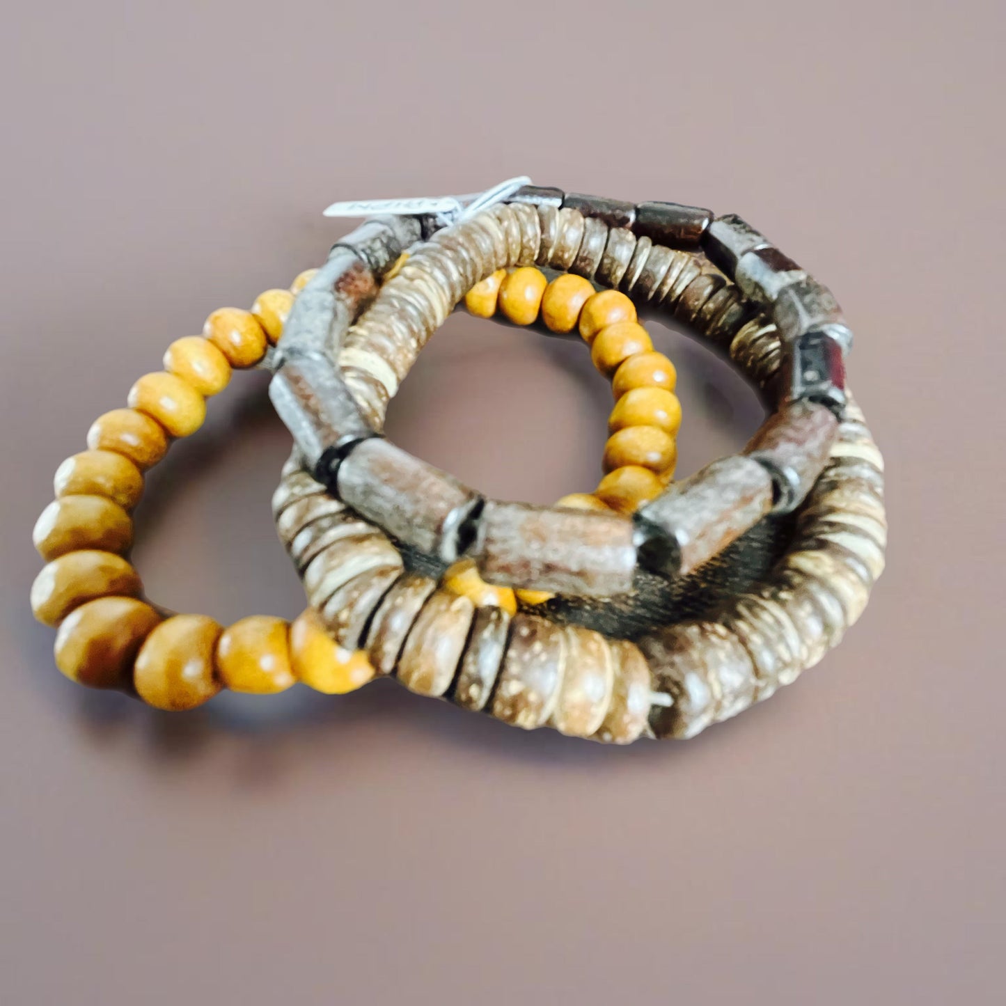 Pulseira de Homem em Contas de Madeira Claro