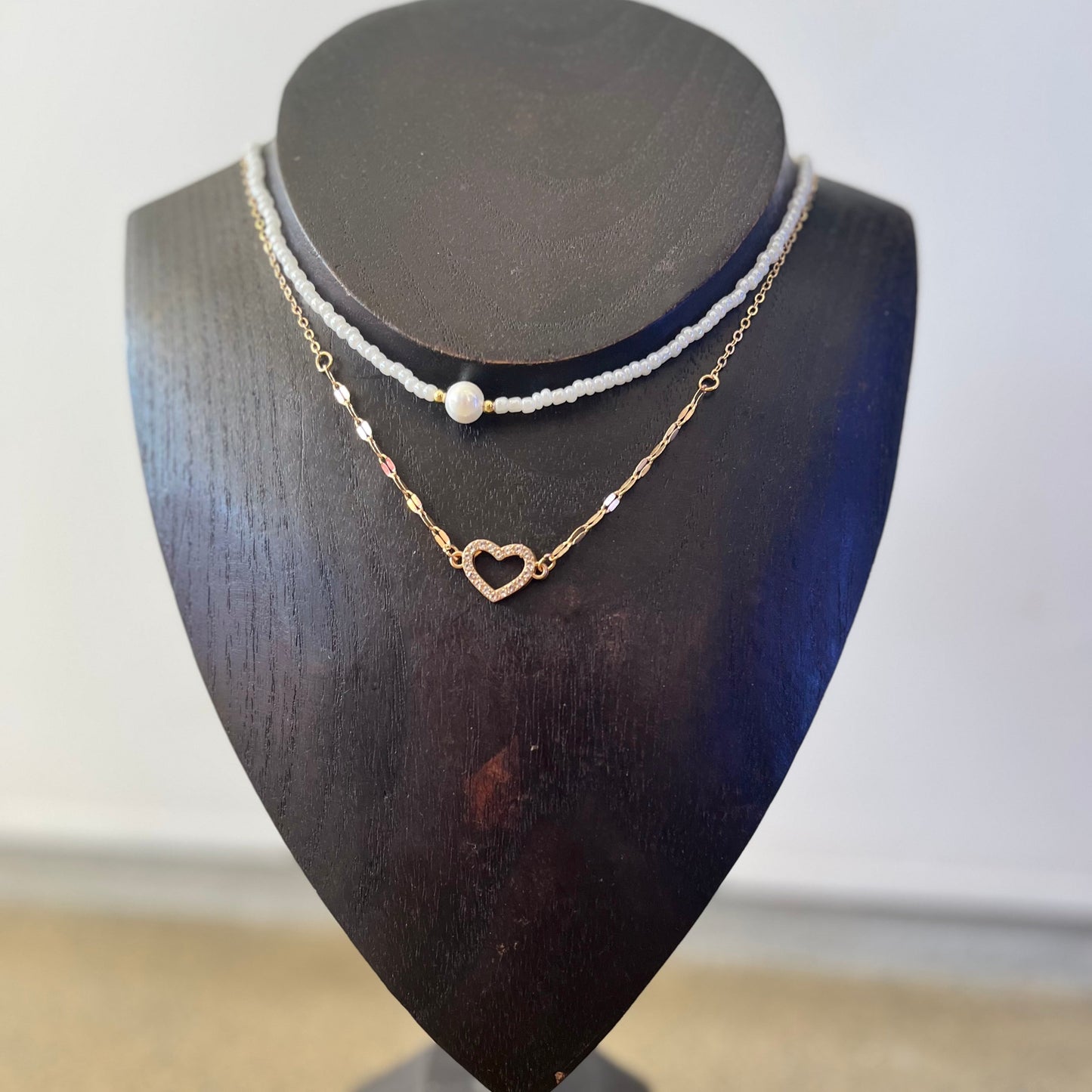 Conjunto de Senhora, 2 Colares Pérolas e Coração
