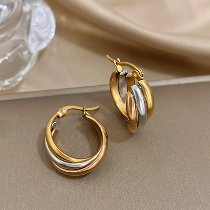 Argolas Tricolores Hipoalergénicas – Elegância Sem Esforço