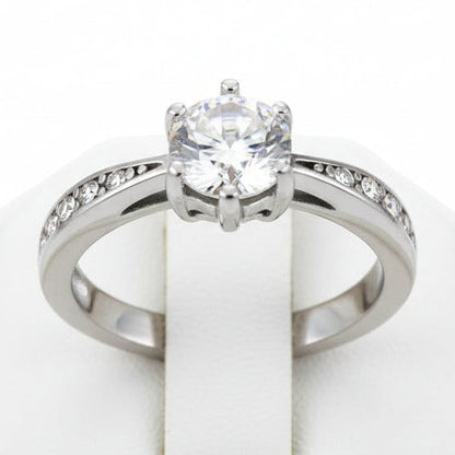 Anel Solitário Silver Sparkle – Elegância em Aço 316L