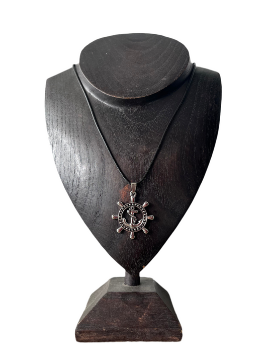 Colar de Homem, Fio em Couro com Pendente Âncora em Aço Inoxidável