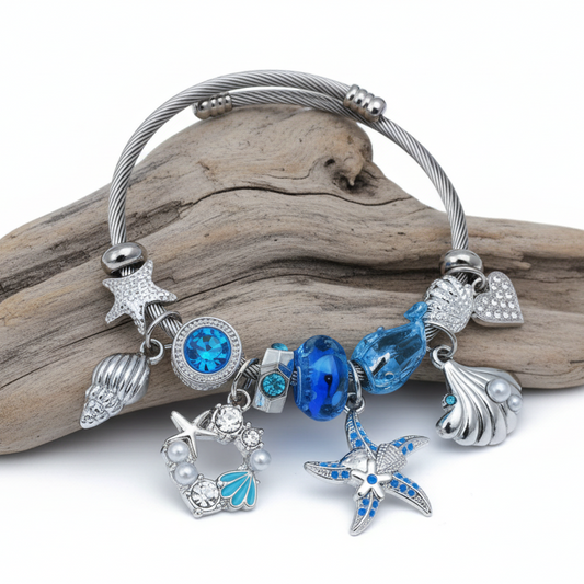 Uma joia robusta com acabamento de luxo. Esta pulseira estilo bangle foi desenhada para resistir ao ritmo do dia a dia.