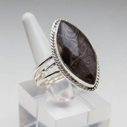 Bague en argent 925 avec pierre naturelle shungite T:8,25