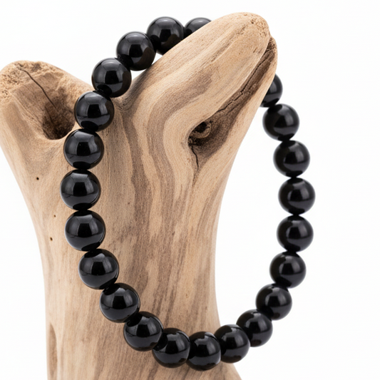 Pulseira Onyx Black – A Elegância Pura do Negro Profundo