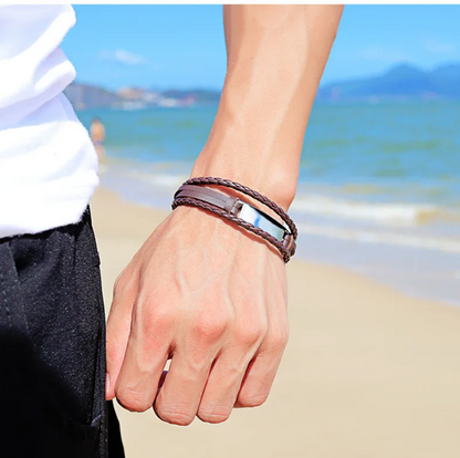 Pulseira de Couro Castanho Personalizada em Aço Inoxidável Cinza com Santa Maria Açores, Portugal