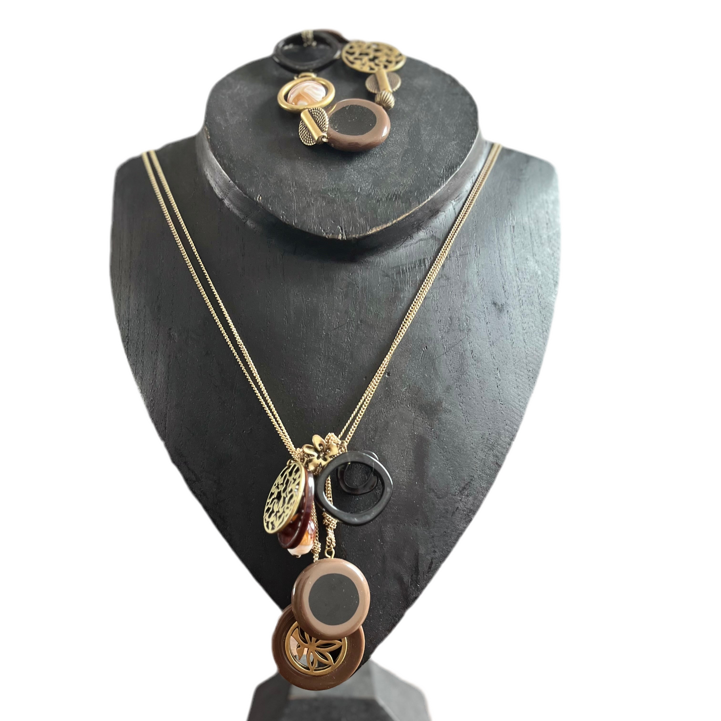 Conjunto de Senhora, Caracol