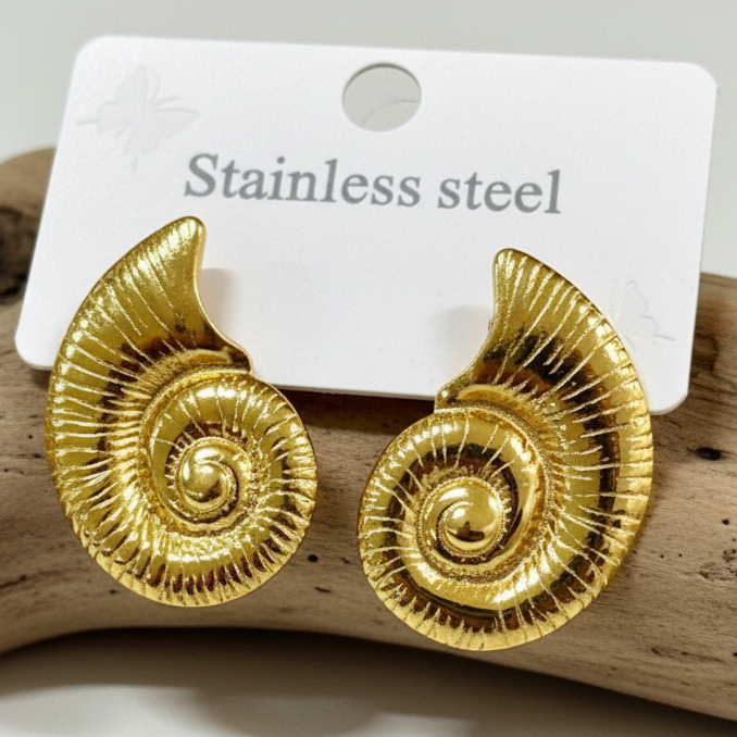 Brincos Ocean Spiral em Aço – Design de Concha Texturizada