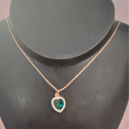 Colar de Senhora Laminado a Ouro Rosa 18K com Pendente Coração Verde
