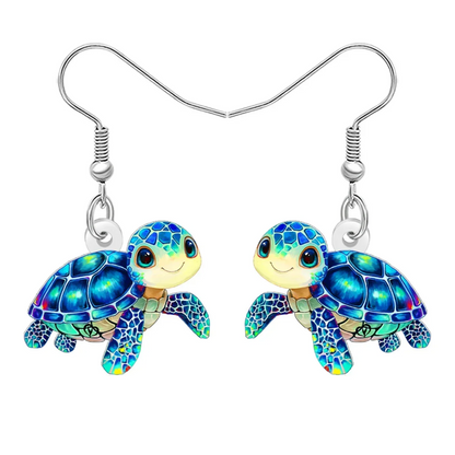 Brincos em Aço Inoxidável com Pendentede de Tartaruga Marinha em Acrílico