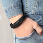 Pulseira de Homem em Couro Genuíno Multicamadas Fivela em Aco 316L, Preto